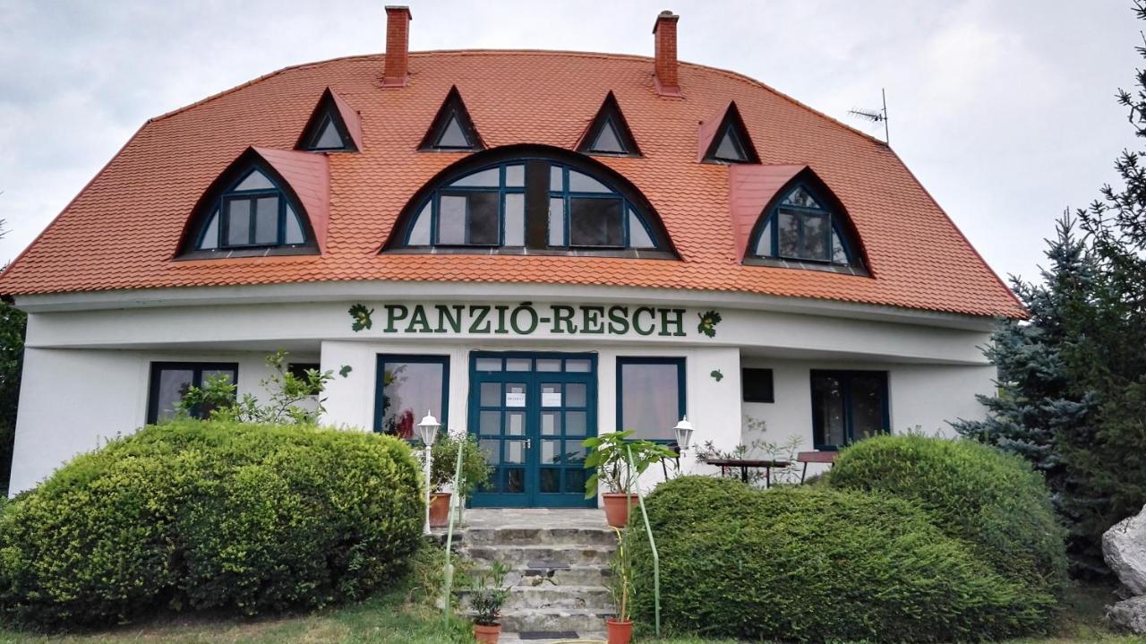 Varvolgy Panzio - Resch Bed and Breakfast Exteriör bild